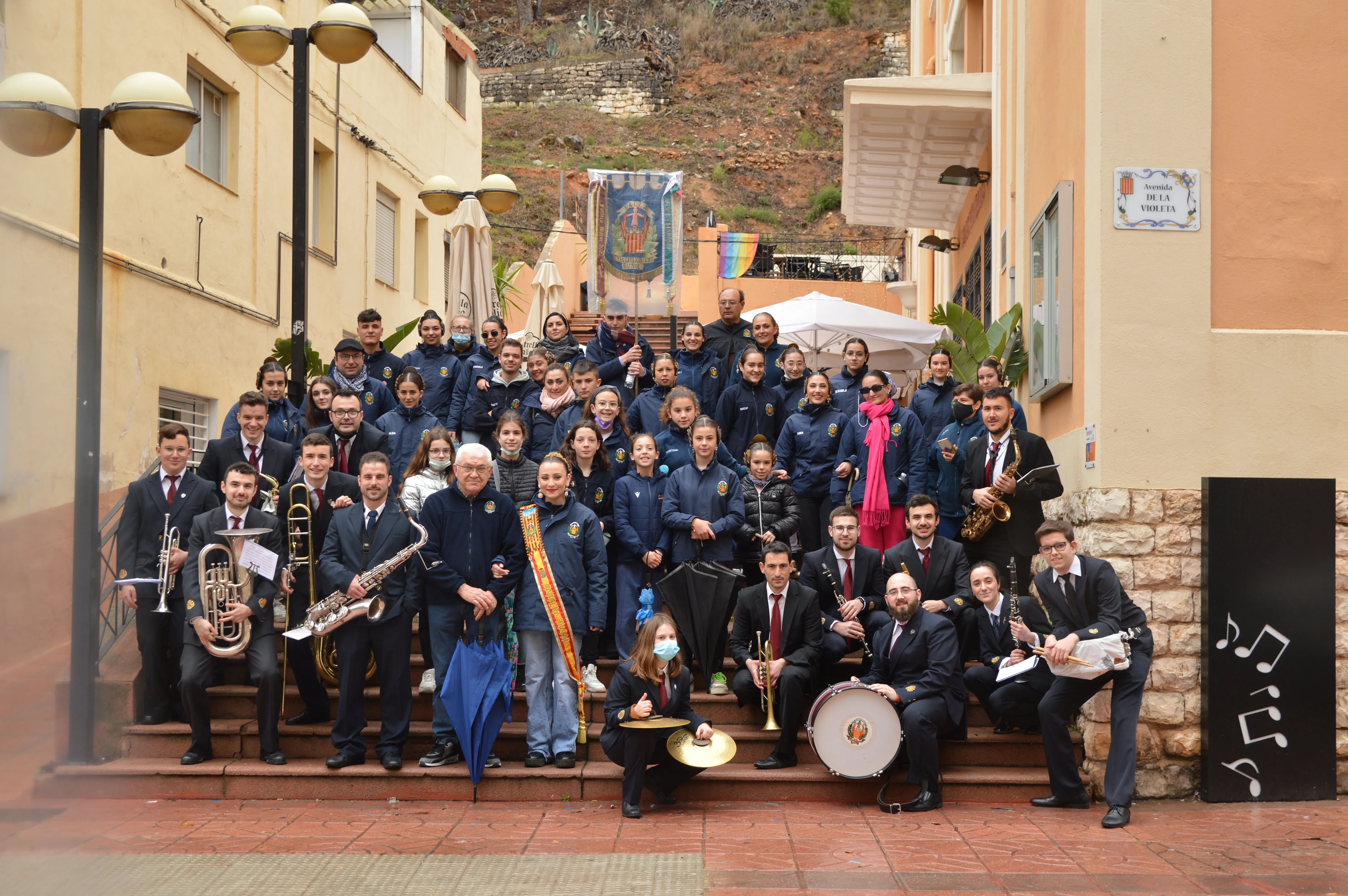 Despertà de la falla con músicos